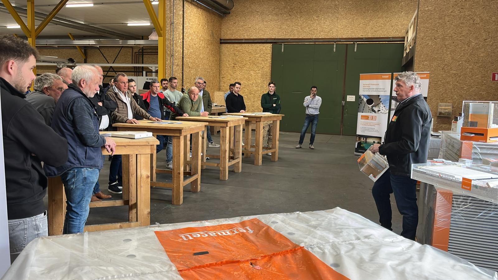 Producttrainingen voor handelaren en aannemers